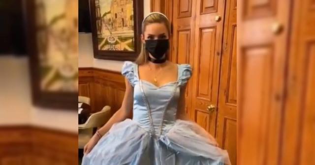 ¿Por qué apareció la Primera Dama de Nuevo León vestida de Cenicienta?