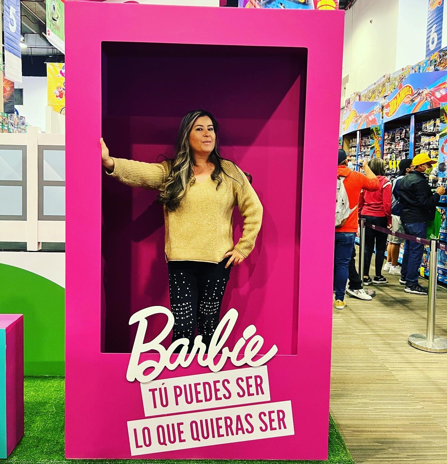 Caso store barbie marketing